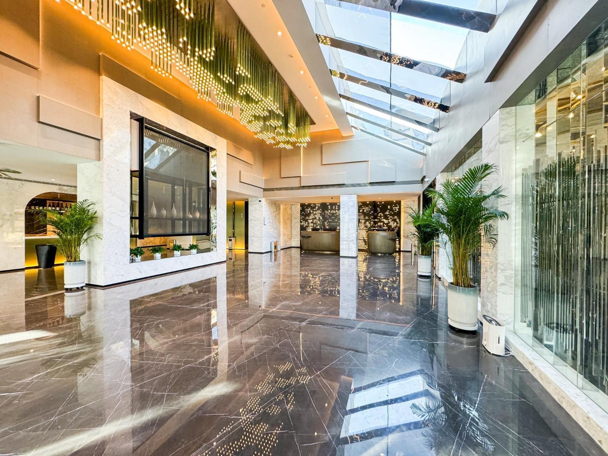 Holiday Inn Zhengzhou Zhongzhou By Ihg Dış mekan fotoğraf